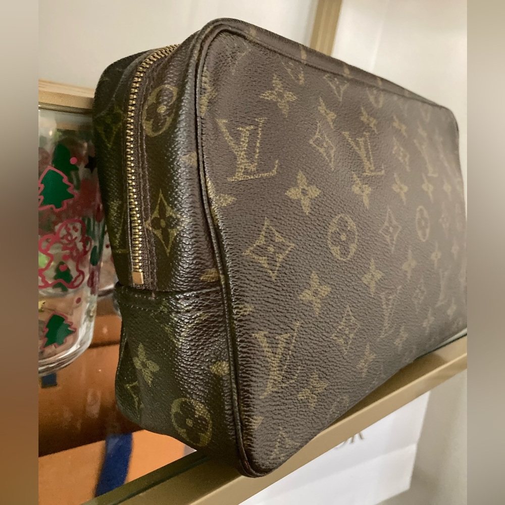 Louis Vuitton Monogram Toiletry Bag TROUSSE 28 - Picture 2 of 14